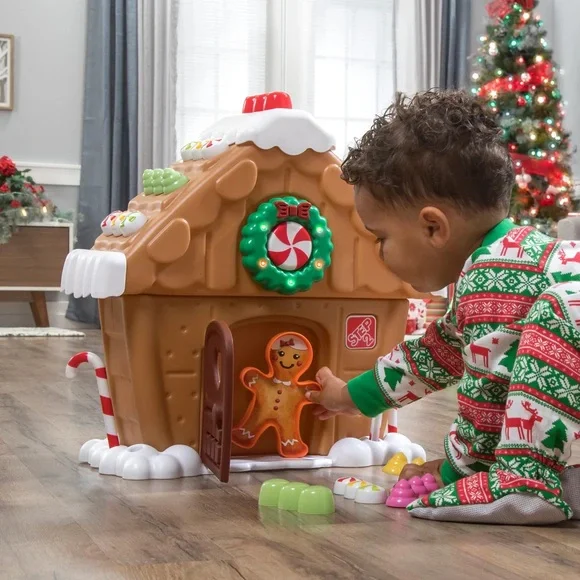 Step2 My First Gingerbread House Toy Set with Candy Pieces - Picture 7 of 9